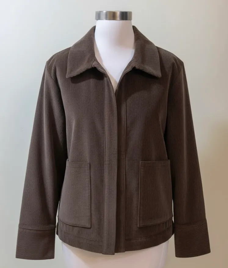 Brown wool jacket with patch pockets and point collar